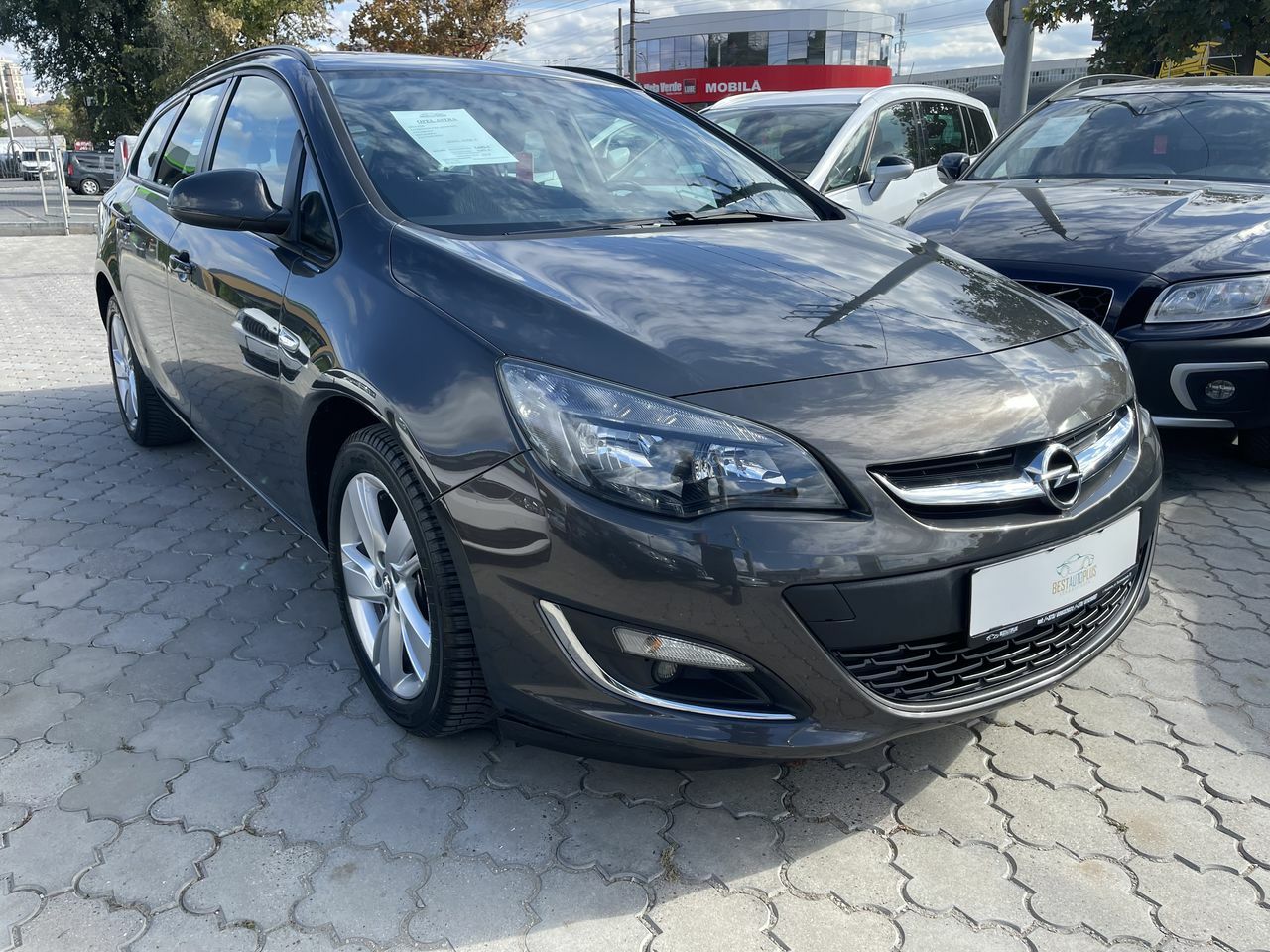 <span style="font-weight: 700;">Opel astra</span>